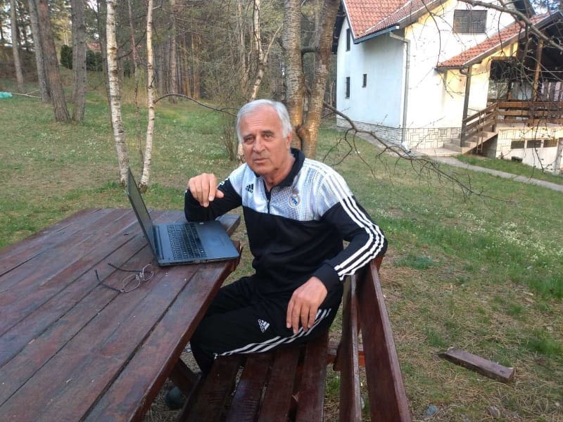 Илустрација уз текст „Вања Булић о поновном изласку Змаја”